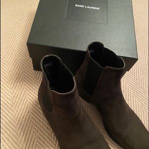 Saint Laurent dark gray, suede boots